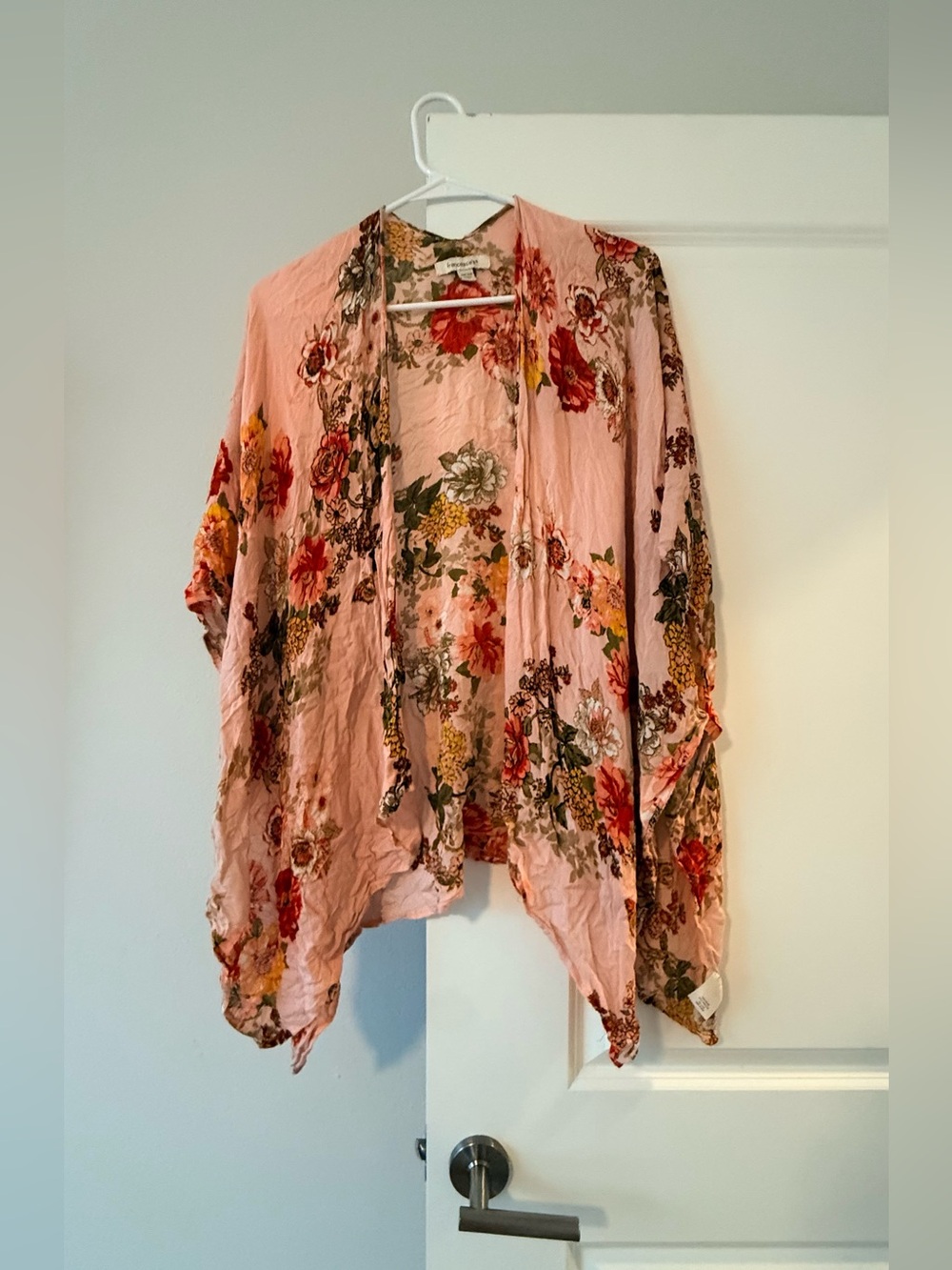 Francesca's Pink Floral Draped Kimono